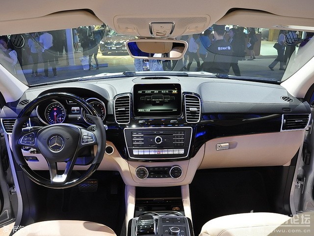 Y(M(jn))2015YGLE \(yn)SUV